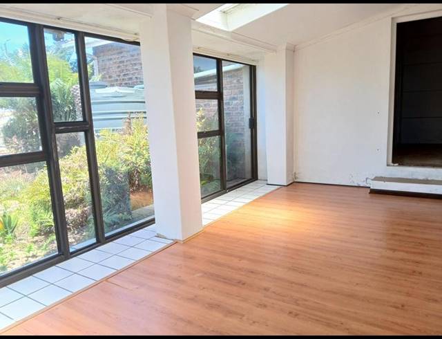 2 BEDROOM HOUSE FOR SALE IN STILBAAI-WES